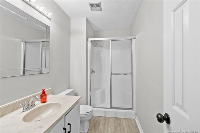 Building Photo - 1716 Valley Ridge Dr