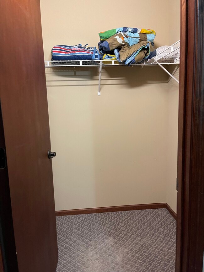 Building Photo - 113 Alton Dr