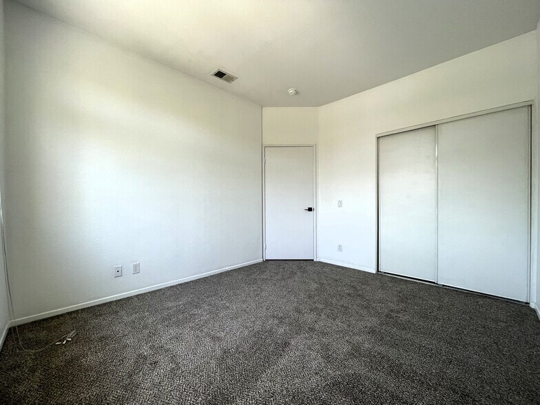 Guest Room - 10776 Sabre Hill Dr