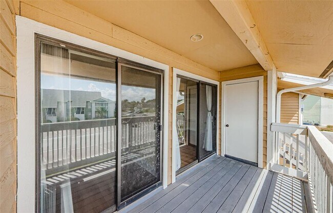 Building Photo - 455 Alt 19