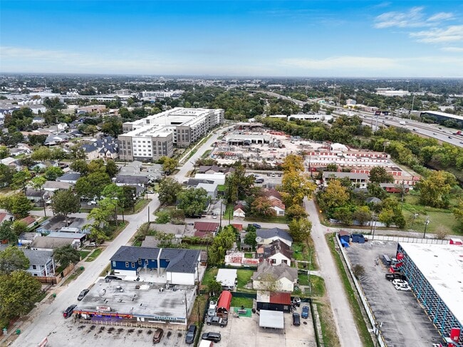 Building Photo - 1408 Enid St