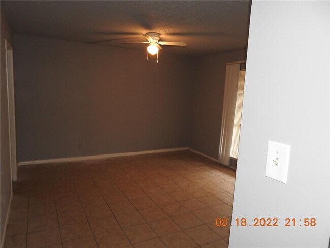 Building Photo - 6405 Westward St