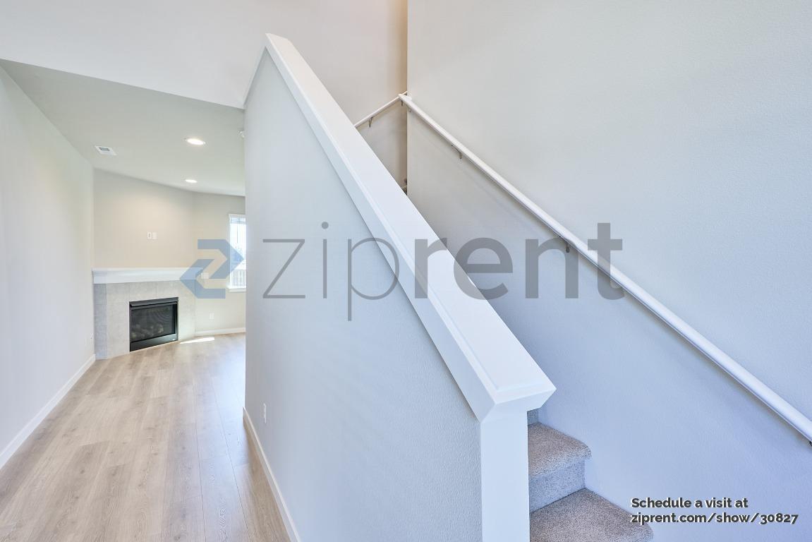 Building Photo - 200 N 87th Pl