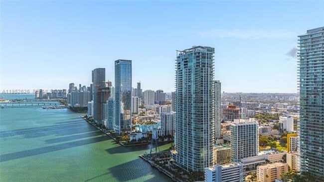 Building Photo - 2900 NE 7th Ave