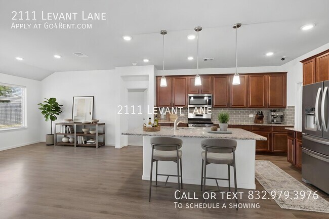 Building Photo - 2111 Levant Ln