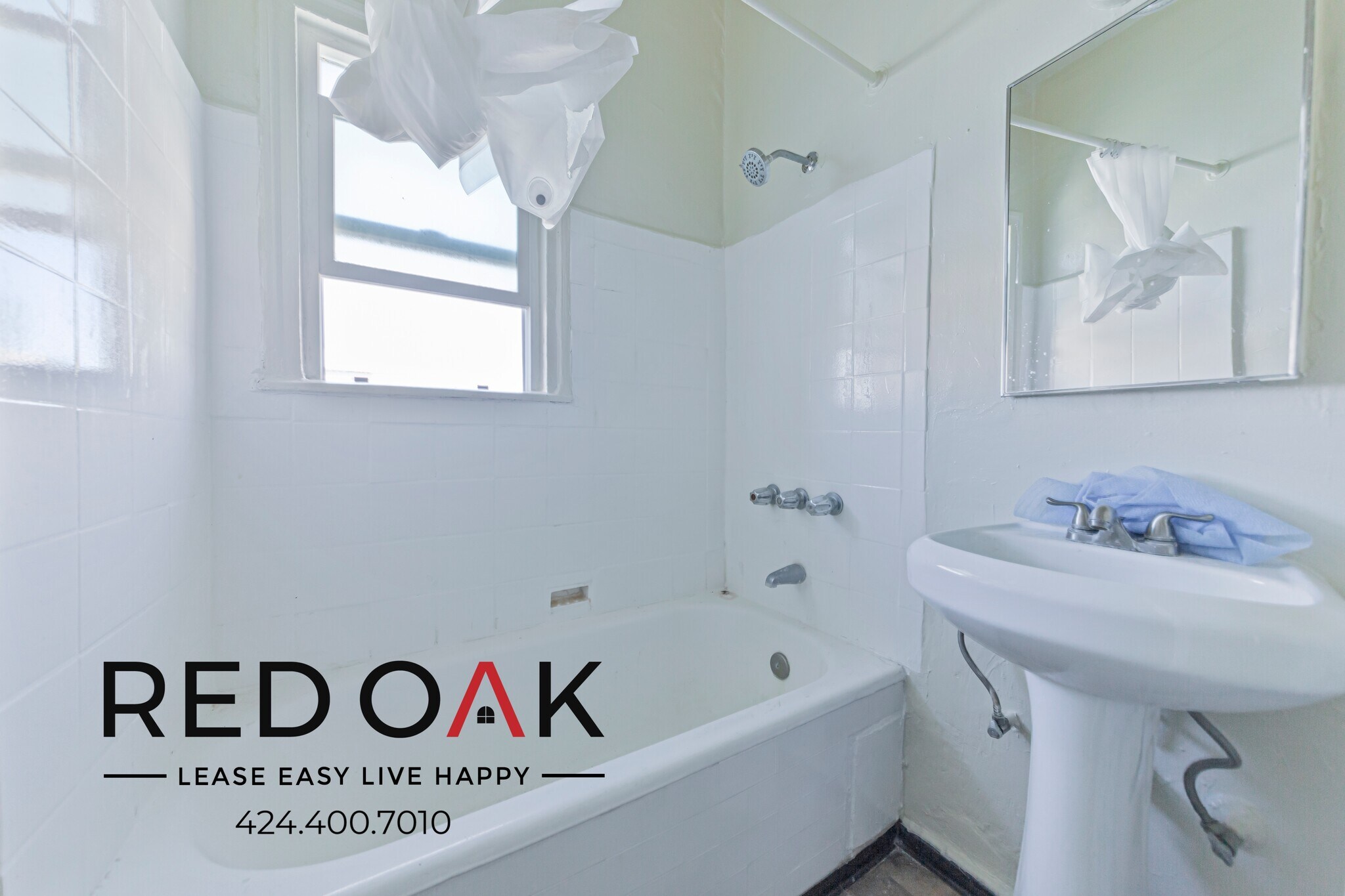 Building Photo - 400 S Kenmore Ave