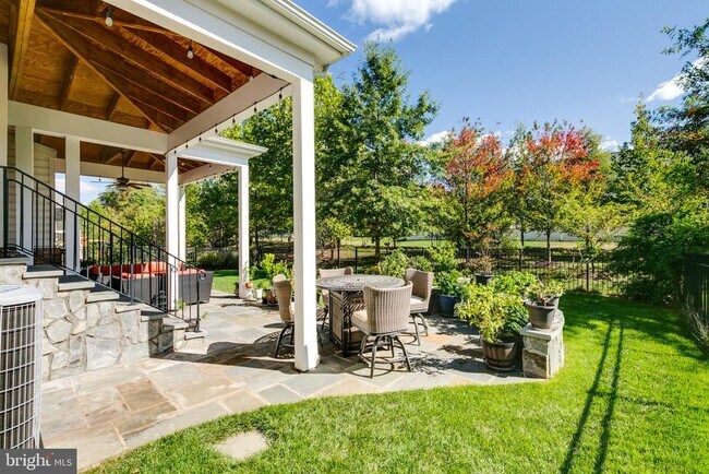 Building Photo - 23582 Prosperity Ridge Pl