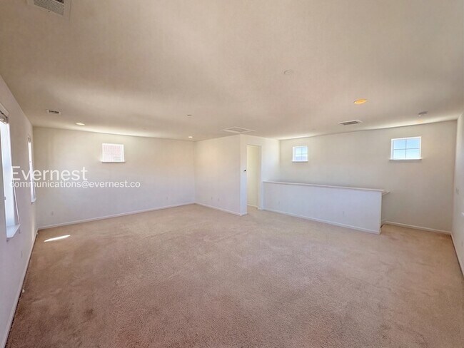 Building Photo - 3206 Vittoria Loop