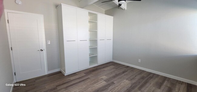 Building Photo - Freshly remodeled, 4 bedroom 2 bath house ...