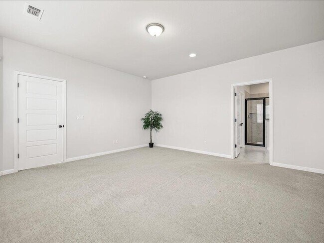 Building Photo - 100 Peach Flt Ct
