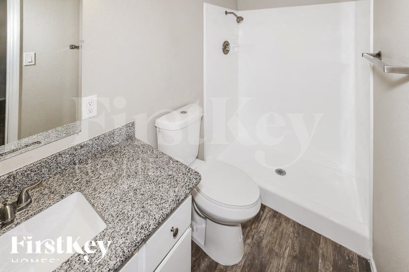 Building Photo - 7646 N 37th Ave