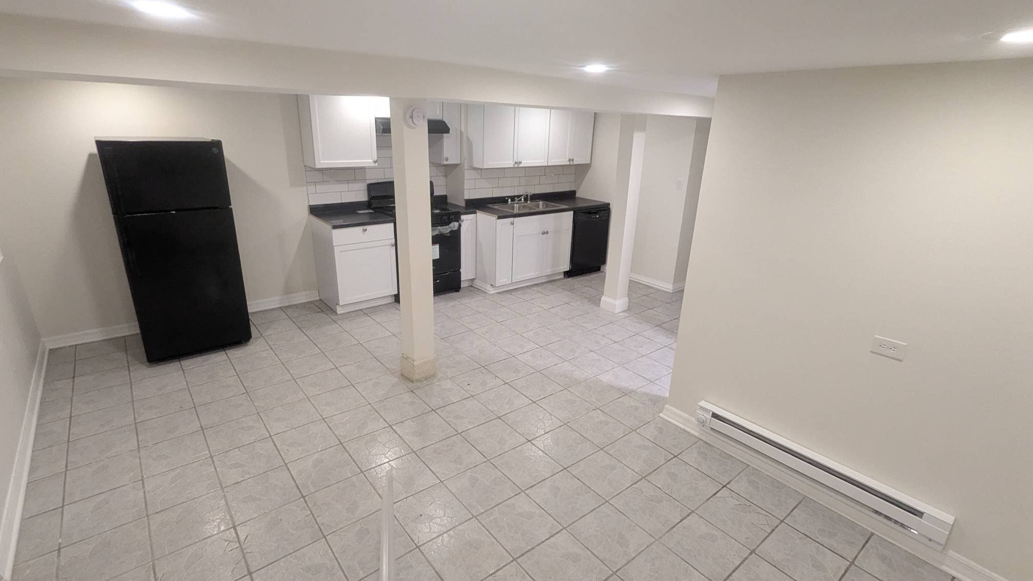 Building Photo - 3332 W 38th St