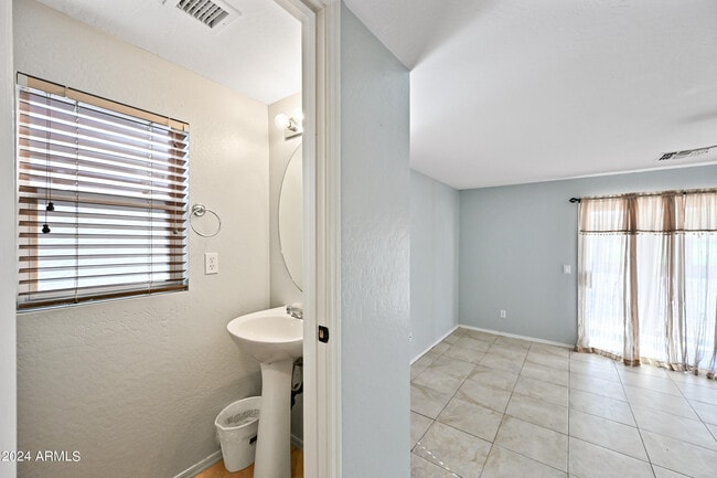 Building Photo - 22652 W Adams Dr
