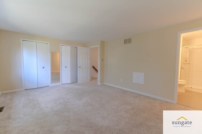 Building Photo - 12 Daria Ct