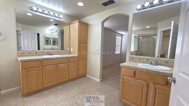 Building Photo - 4446 Menaggio Way