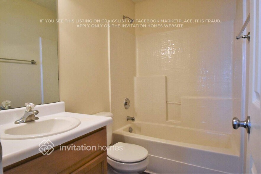 Building Photo - 301 Cline Falls Dr