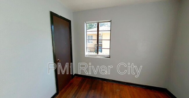 Building Photo - 5223 Polan Ln