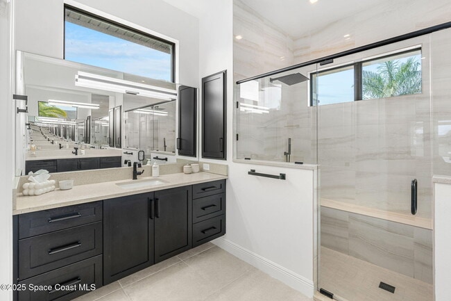 Building Photo - 8499 Serrano Cir