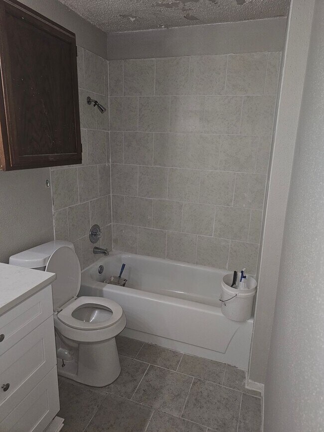 Building Photo - Updated 3-Bedroom, 2-Bath Home in a Quiet Area!!!