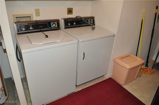 Building Photo - 4110 Looking Glass Ln