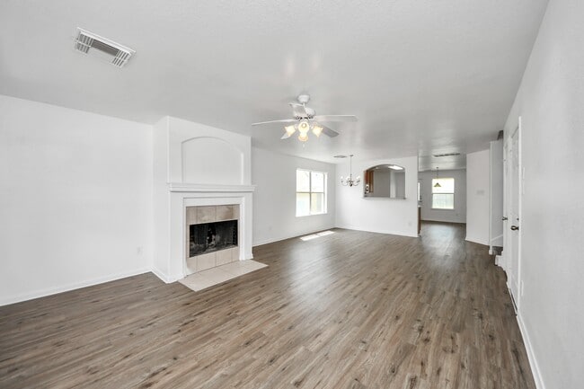 Building Photo - 9638 Brenthaven Springs Ln