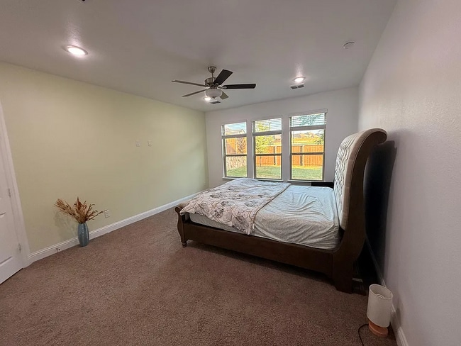 Building Photo - 325 Augusta Ct