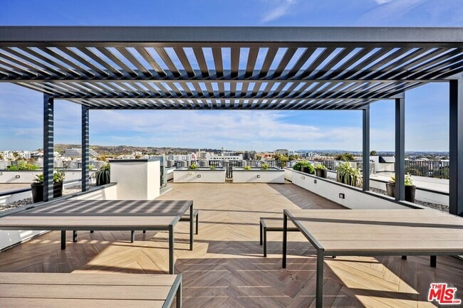 Building Photo - 3657 Motor Ave