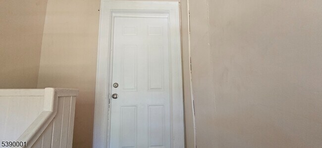 Building Photo - 264 Pomona Ave