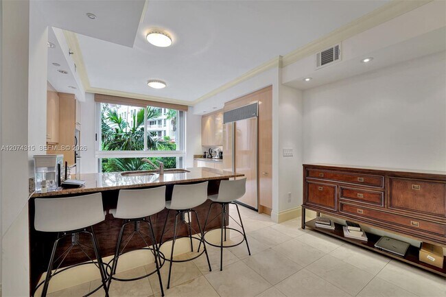 Building Photo - 791 Crandon Blvd