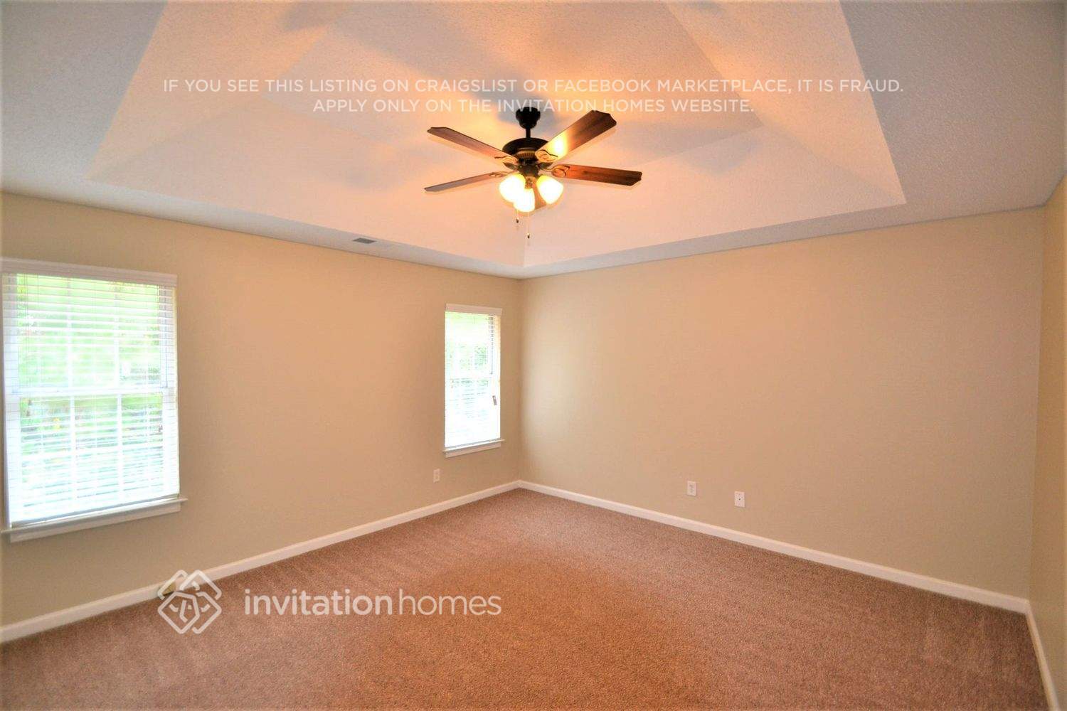 Building Photo - 3977 Lindley Dr