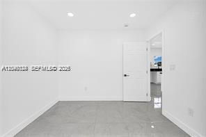 Building Photo - 1301 Sharar Ave