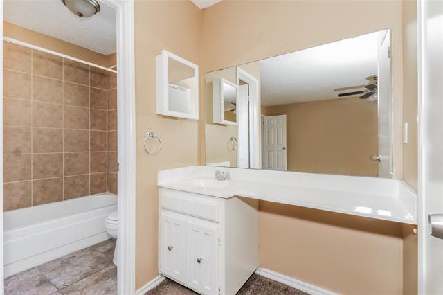 Building Photo - 4807 Crestmont Ct