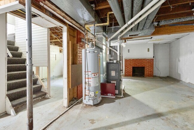 Building Photo - 1604 Olive St