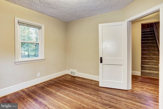 Building Photo - 12730 Scaggsville Rd