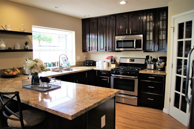 Building Photo - 10756 Sayers Ct