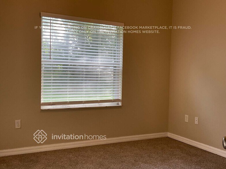 Building Photo - 11011 Lynn Lake Cir