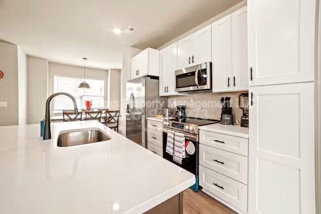 Building Photo - 3938 Winterfield Pl