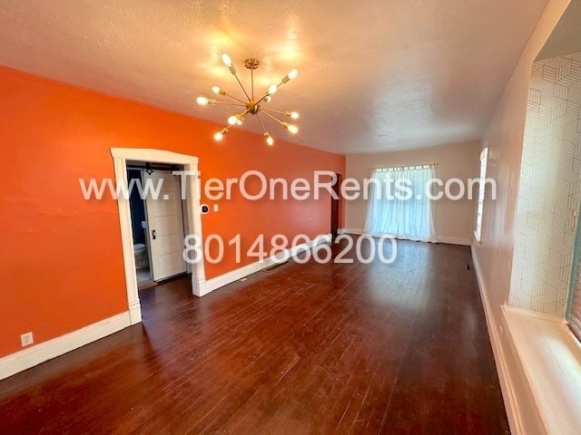 Building Photo - This property offers a NO DEPOSIT option available for qualified renters!