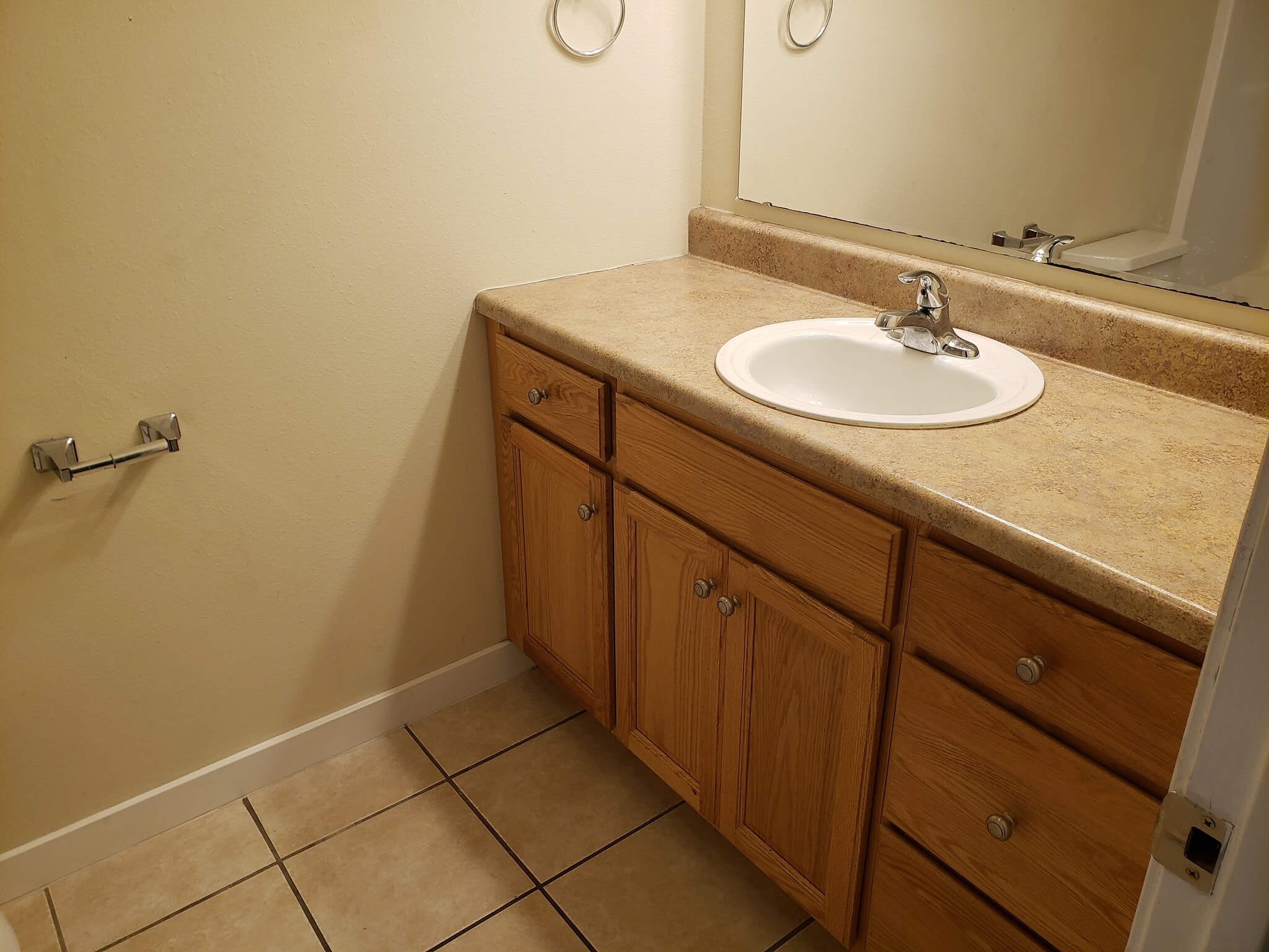 Full bathroom vanity - 2977 West Village Lane
