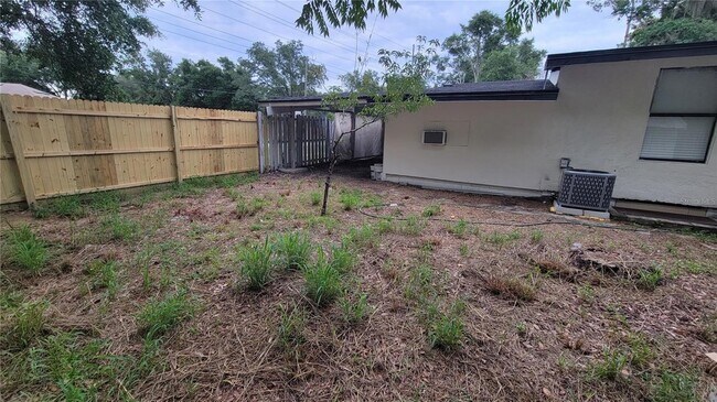 Building Photo - 1103 Errol Pl Cir