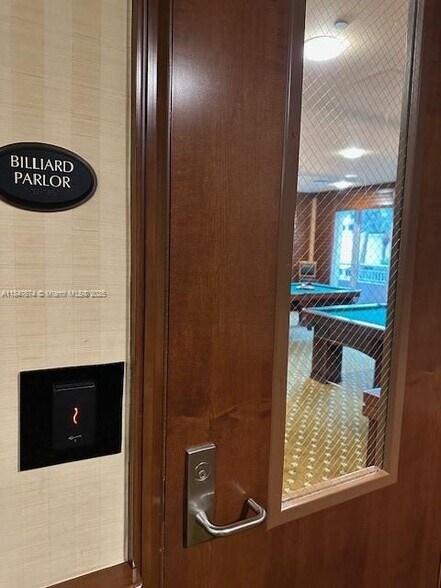 Building Photo - 19501 W Country Club Dr