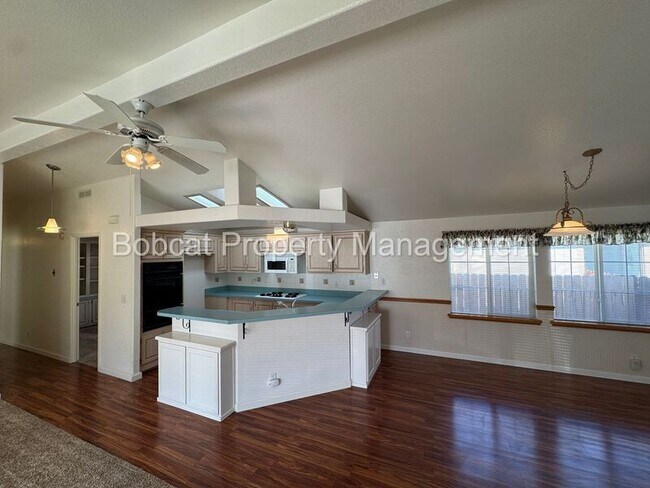Building Photo - 1129 Gambrel Dr
