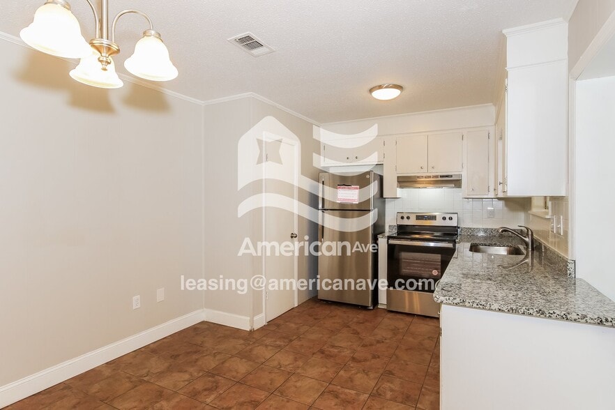 Building Photo - 3410 Cauthen Dr