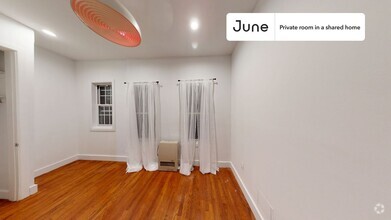 Building Photo - Private bedroom in 3 bed/1 bath Home