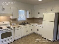 Building Photo - 24 Martin St