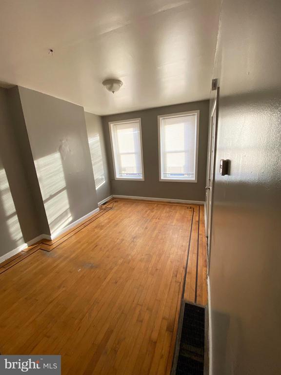 Building Photo - 755 E Allegheny Ave