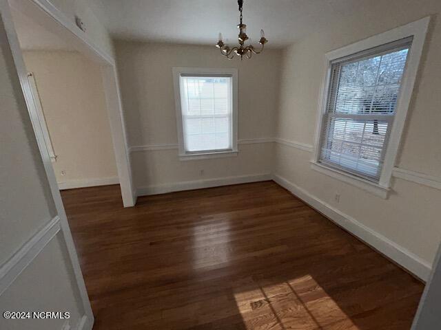 Building Photo - 2110 Southview Dr
