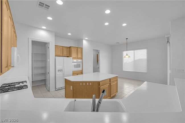 Building Photo - 2184 Waterton Rivers Dr