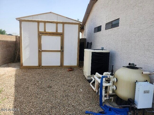 Building Photo - 8903 W El Caminito Dr