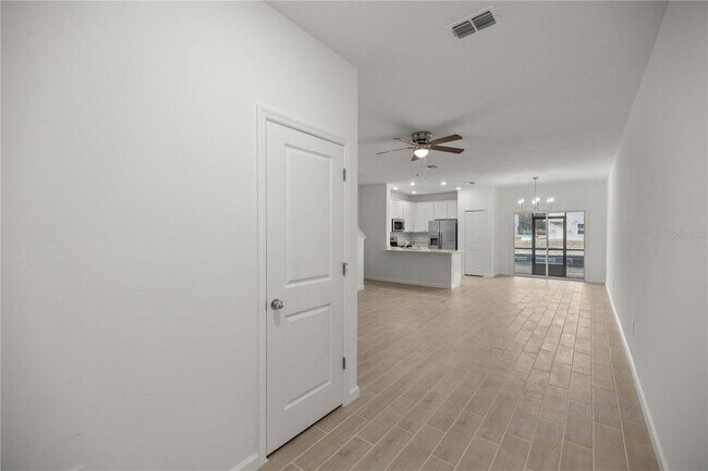 Building Photo - 3613 SE 37th Ct